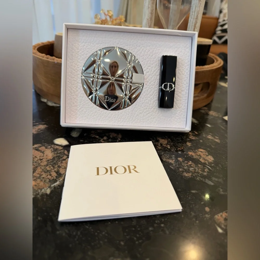 NEW Dior Rouge Dior Lipstick Set 720 Icone Satin w/ Mirror Compact - Picture 3 of 3